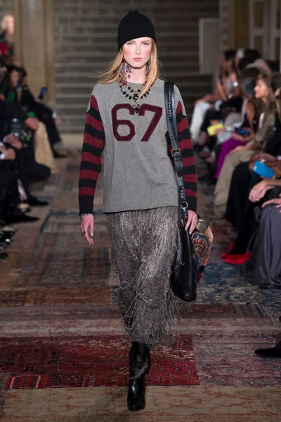 Look 1